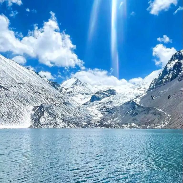 Karola-Glacier