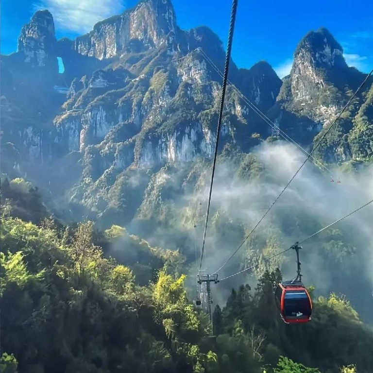 Zhangjiajie Tour